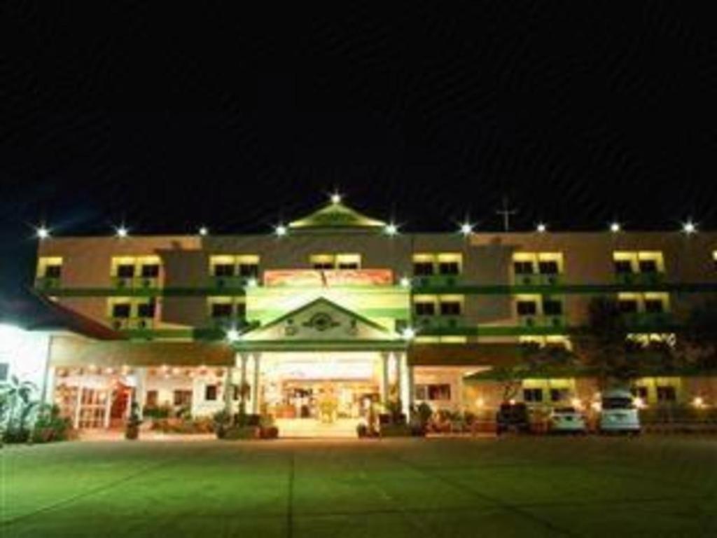 สกลแกรนด์ พาเลซ Hotel สกลนคร ภายนอก รูปภาพ