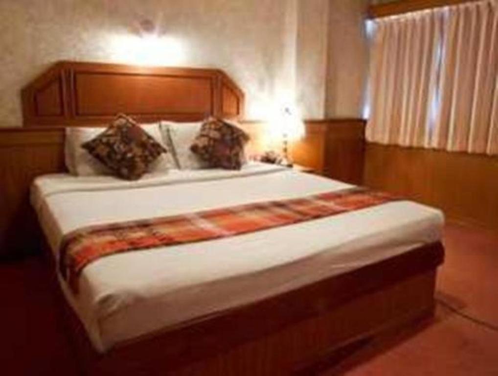 สกลแกรนด์ พาเลซ Hotel สกลนคร ภายนอก รูปภาพ